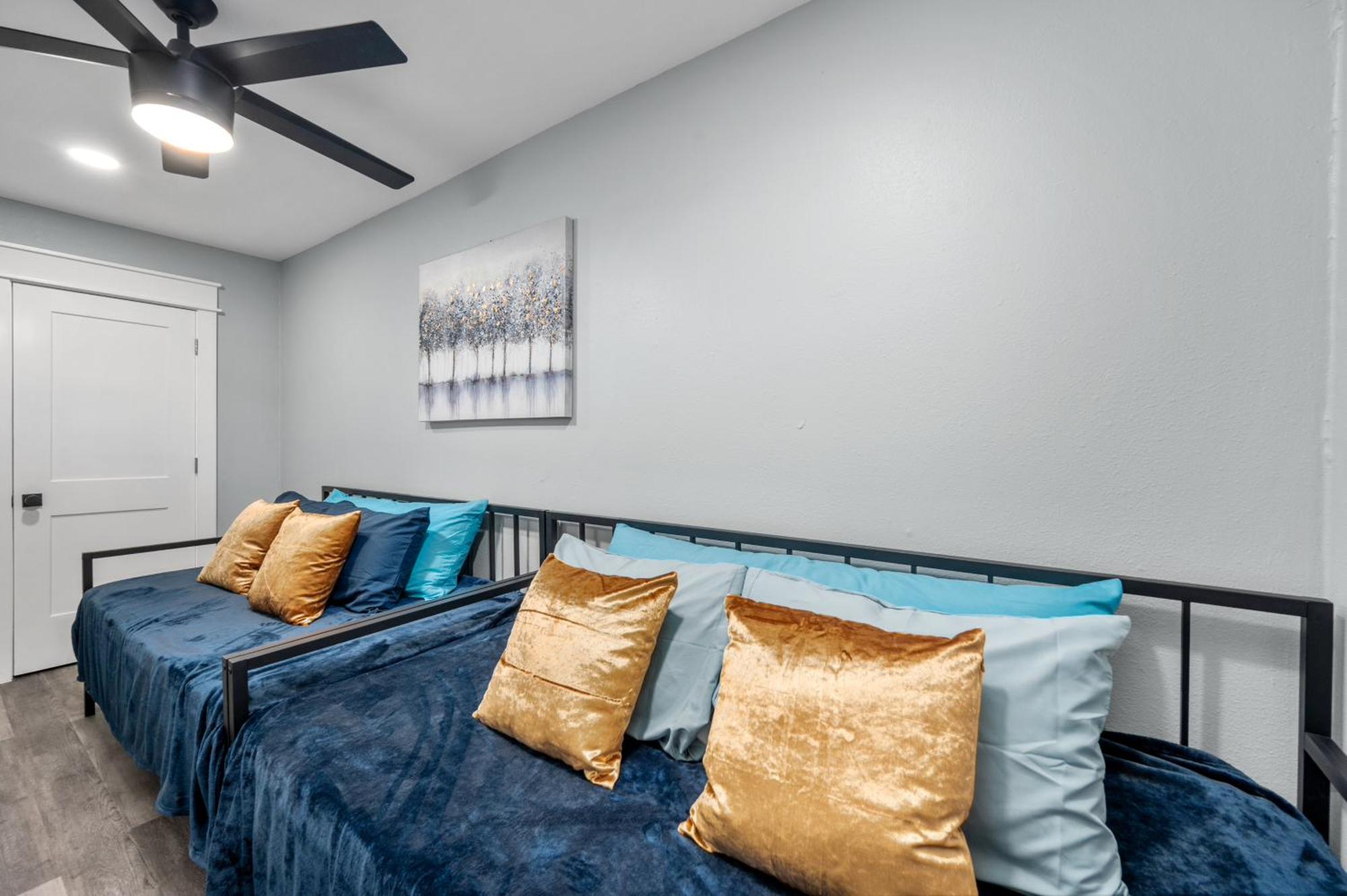 Appartamento Warm Heights 2Br With Pool & Free Parking Houston Esterno foto